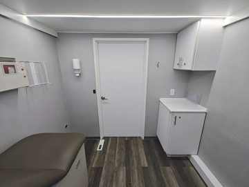 Picture of 2014 Ford 3 Room Mobile Clinic With Audiology Booth ADA