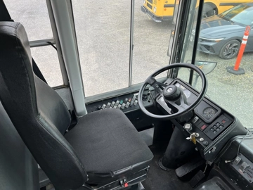 Picture of 2004 Thomas MVP-EF School Bus