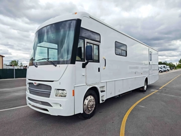 Picture of 2012 Ford Mobile Clinic Winnebago