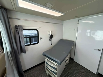 Picture of 2012 Ford Mobile Clinic Winnebago