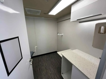 Picture of 2012 Ford Mobile Clinic Winnebago