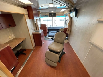 Picture of 2015 Thomas Matthews 2 Exam Room Mobile Clinic 2 Slides ADA