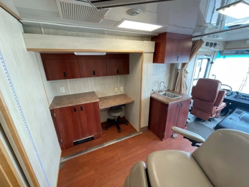 Picture of 2015 Thomas Matthews 2 Exam Room Mobile Clinic 2 Slides ADA