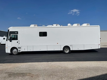 Picture of 2018 Freightliner MC Farber 2 Exam Room Mobile Medical Clinic
