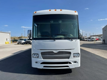 Picture of 2018 Freightliner MC Farber 2 Exam Room Mobile Medical Clinic