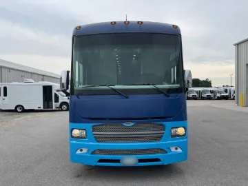 Picture of 2014 Freightliner Farber 4 Exam Room Farber Specialty Mobile Clinic