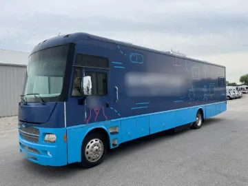 Picture of 2014 Freightliner Farber 4 Exam Room Farber Specialty Mobile Clinic