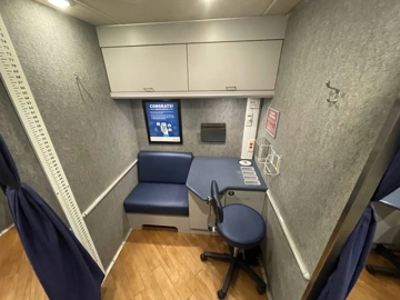Picture of 2014 Freightliner Farber 4 Exam Room Farber Specialty Mobile Clinic