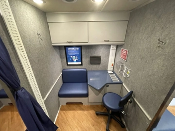 Picture of 2014 Freightliner Farber 4 Exam Room Farber Specialty Mobile Clinic