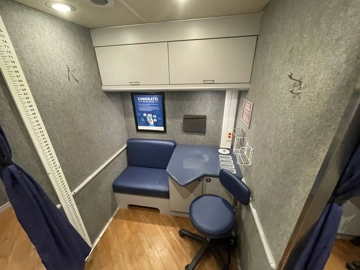 Picture of 2014 Freightliner Farber 4 Exam Room Farber Specialty Mobile Clinic