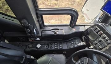 Picture of 2013 Prevost H345 Coach Bus