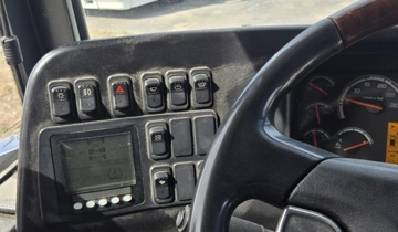 Picture of 2013 Prevost H345 Coach Bus
