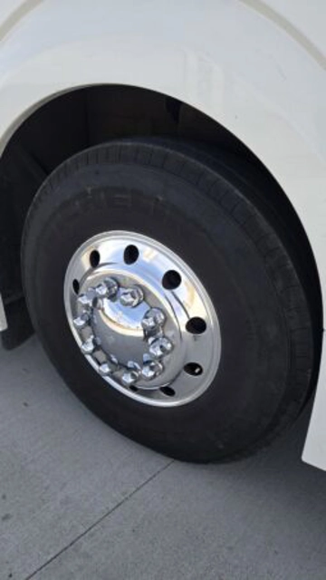 Picture of 2013 Prevost H345 Coach Bus