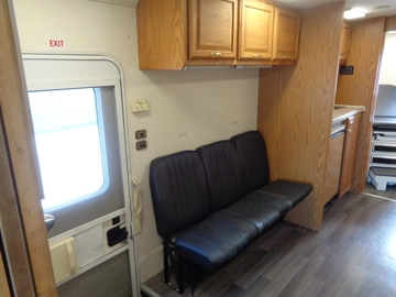 Picture of 1999 Ford Winnebago Mobile Medical Clinic