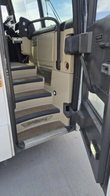 Picture of 2013 Prevost H345 Coach Bus