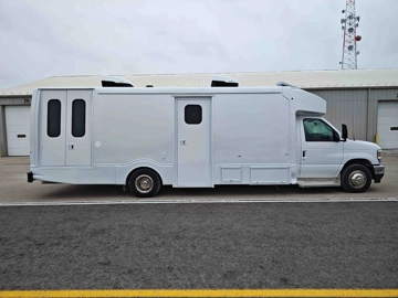 Picture of 2025 Ford E450 Turtle Top Mobile Dental Clinic