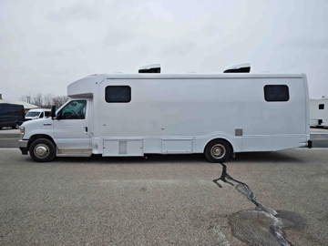 Picture of 2025 Ford E450 Turtle Top Mobile Dental Clinic