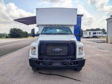 Picture of 2021 Ford F-650 Mobile Clinic ADA