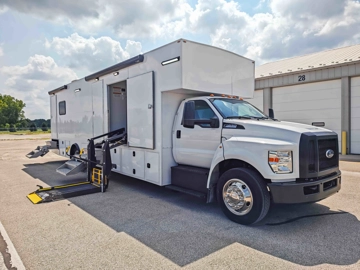 Picture of 2021 Ford F-650 Mobile Clinic ADA