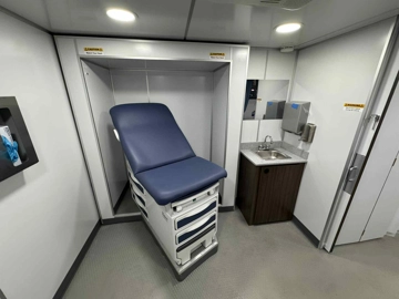 Picture of 2021 Ford F-650 Mobile Clinic ADA
