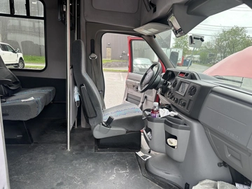 Picture of 2019 Ford E-450 Shuttle Bus