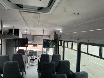 Picture of 2019 Ford E-450 Shuttle Bus
