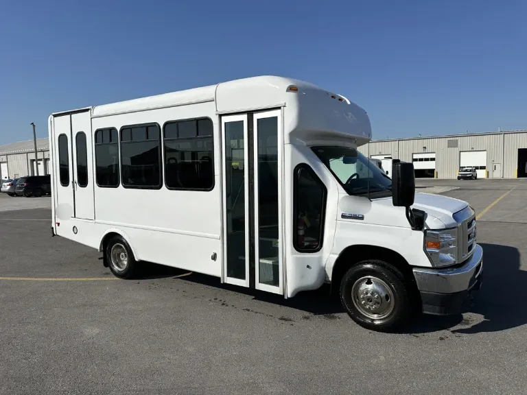 Picture of 2024 Ford E350 StarTrans ADA Shuttle Bus