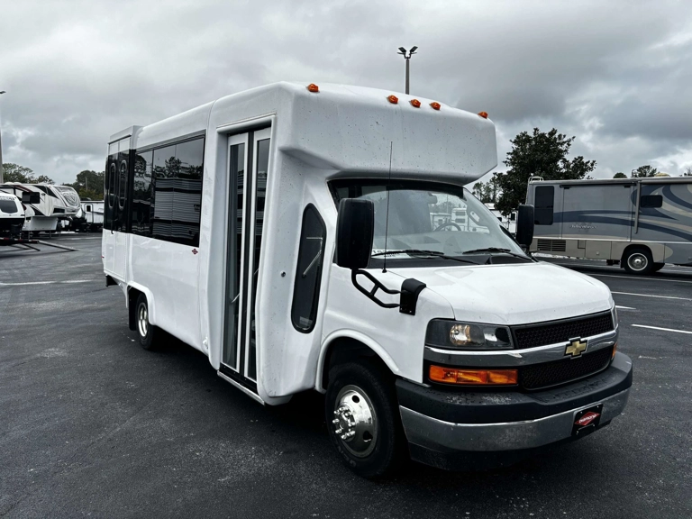 Picture of 2025 Chevrolet G4500 Diamond Coach VIP 2200 ADA Shuttle Bus