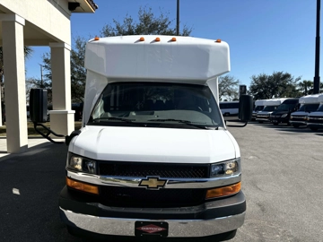 Picture of 2025 Chevrolet G4500 Diamond VIP Shuttle Bus