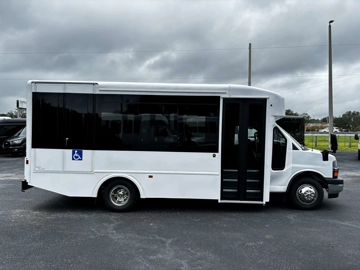 Picture of 2025 Chevrolet G4050 Turtle Top ADA Shuttle Bus