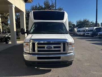 Picture of 2019 Ford E-450 Grech GM24
