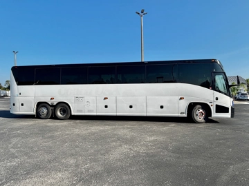 Picture of 2017 MCI J4500L Coach Bus