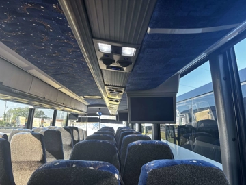 Picture of 2017 MCI J4500L Coach Bus