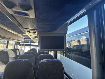 Picture of 2017 MCI J4500L Coach Bus