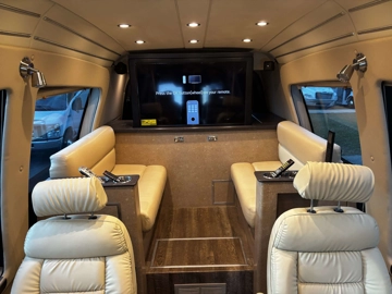 Picture of 2008 Mercedes Benz Sprinter Executive Shuttle