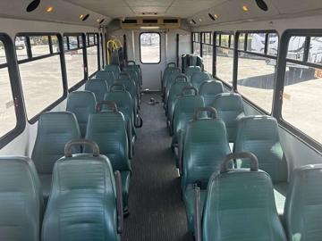 Picture of 2004 GMC C5 Glaval Titan ADA Shuttle Bus