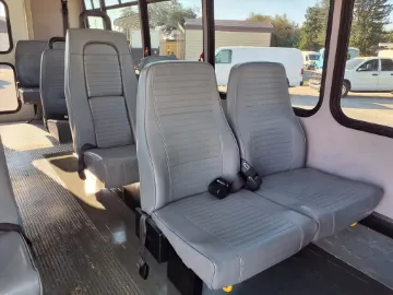 2021 Ford E-450 Elkhart 15P ADA