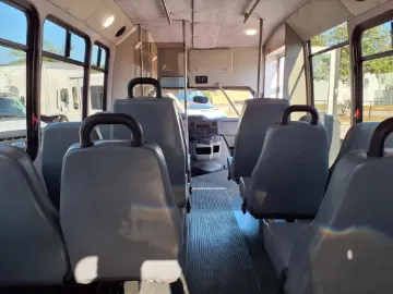 2021 Ford E-450 Elkhart 15P ADA