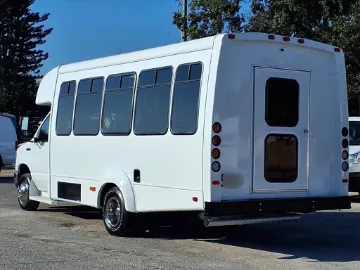 2021 Ford E-450 Elkhart 15P ADA