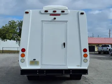 2019 Chevrolet Diamond Coach 15P