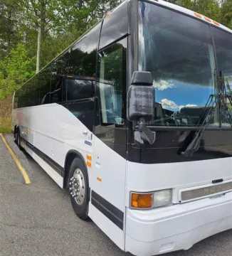 Picture of 2001 Prevost XL II Coach Bus