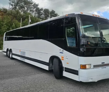 Picture of 2001 Prevost XL II Coach Bus