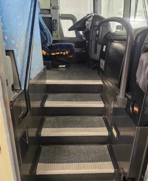 Picture of 2001 Prevost XL II Coach Bus