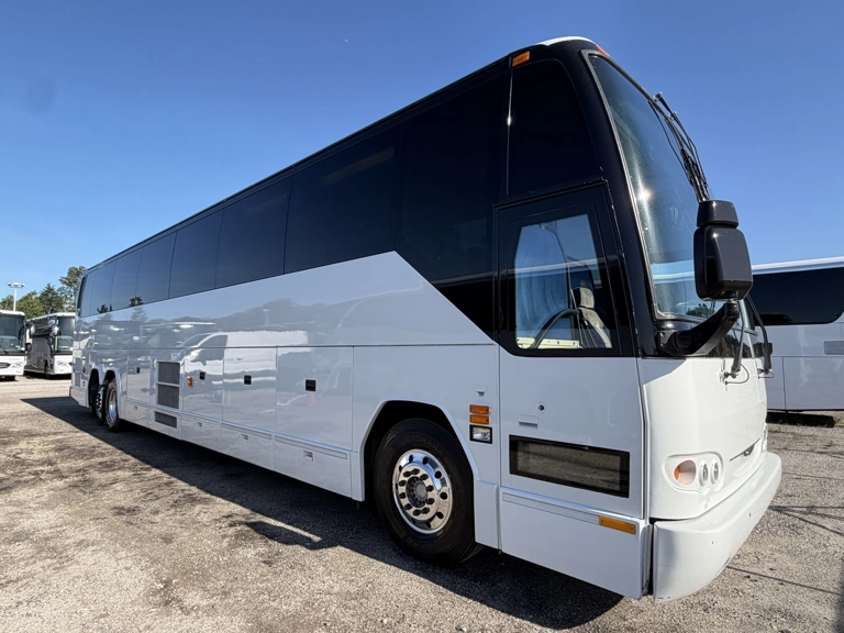 Picture of 2009 Prevost H3-45 Coach Bus