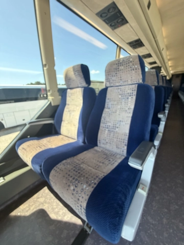 Picture of 2009 Prevost H3-45 Coach Bus