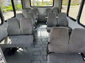 2017 Chevrolet 4500 Arboc 15P ADA