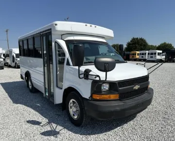 Picture of 2011 Chevrolet Collins Bantam Shuttle Bus