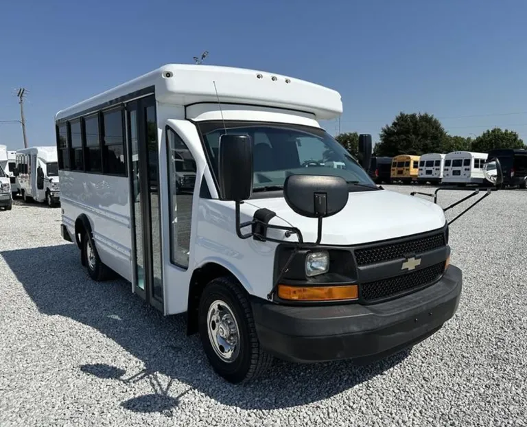 Picture of 2011 Chevrolet Collins Bantam Shuttle Bus