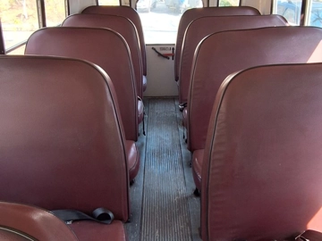 Picture of 2000 Ford E-350 Super Duty Shuttle Bus