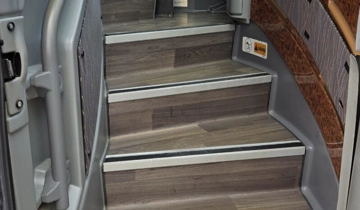 Picture of 2015 MCI J4500 Coach Bus